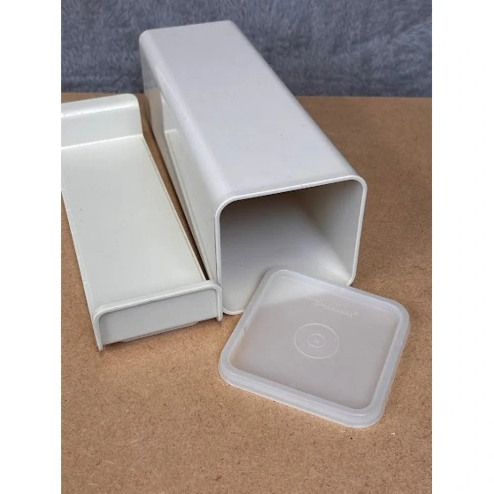 Vintage Tupperware White Rectangular Cracker Keeper‎ Storage Container Tray 1667